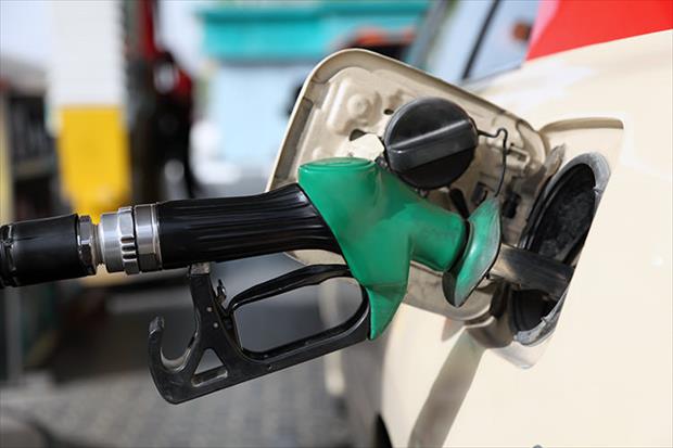 افزایش قیمت بنزین در سال آینده منتفی شد